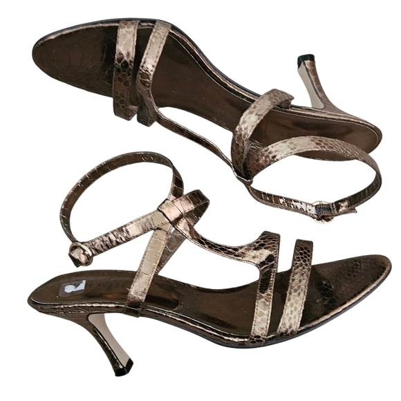 Nine West Shoes - Nine West Gold Strappy Heels 6M